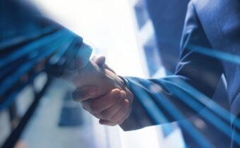 business deal_Shutterstock_2249889569