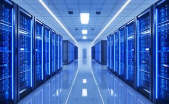 data center_Shutterstock_2530031367